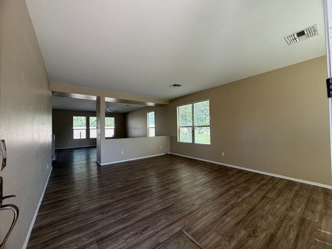 Photo - 15905 N 169th Dr