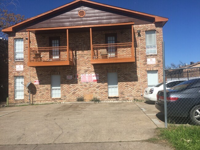 Photo - 3209 Norwalk Ave