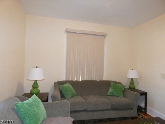 Photo - 199 E Main St Unit 1