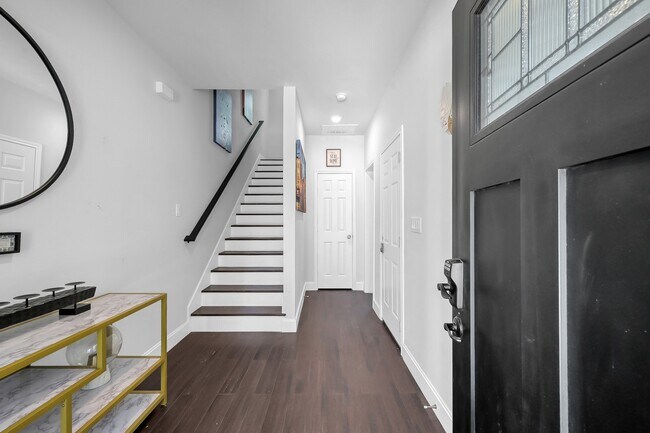 Photo - 2116 Oatfield Dr