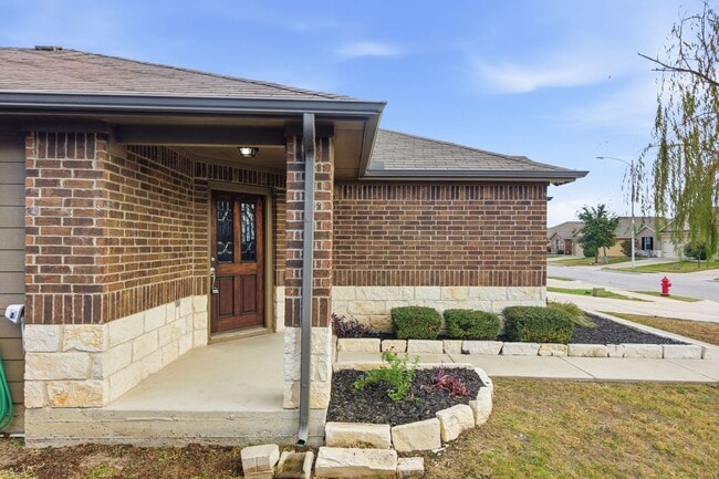 Photo - Four Bedroom Home in Manor