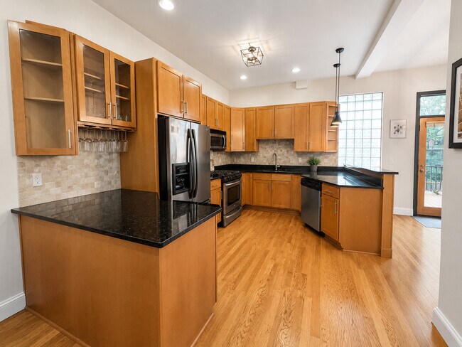 Photo - 2647 W Logan Blvd Unit 1