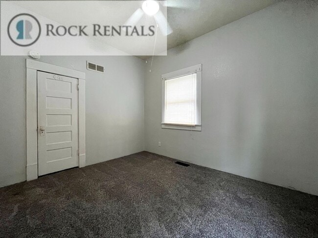 Photo - 3 Bedroom 1.5 Bath House in Great Neighborhood