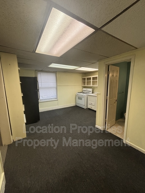 Photo - 913 New York St