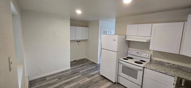 Photo - 3289 1/2 Lombardy Ln Unit C