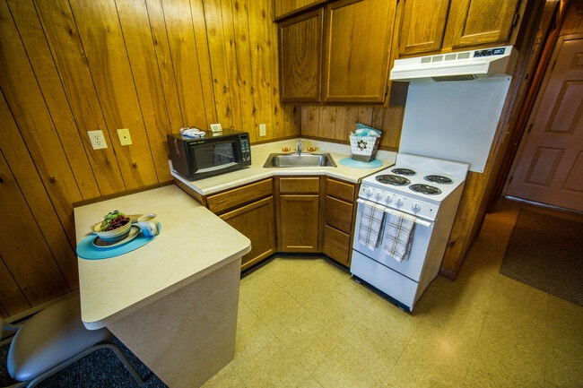 Photo - Crestview Apartments