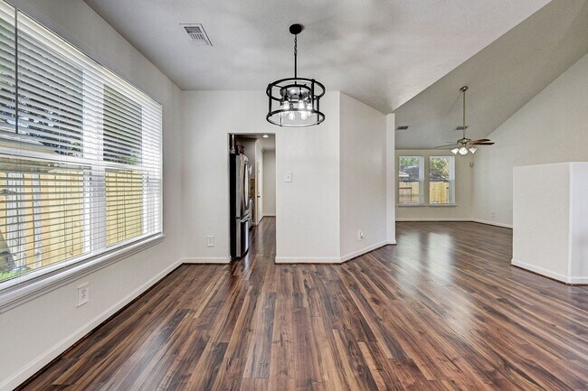 Photo - 15127 Trumpet Vine Ln