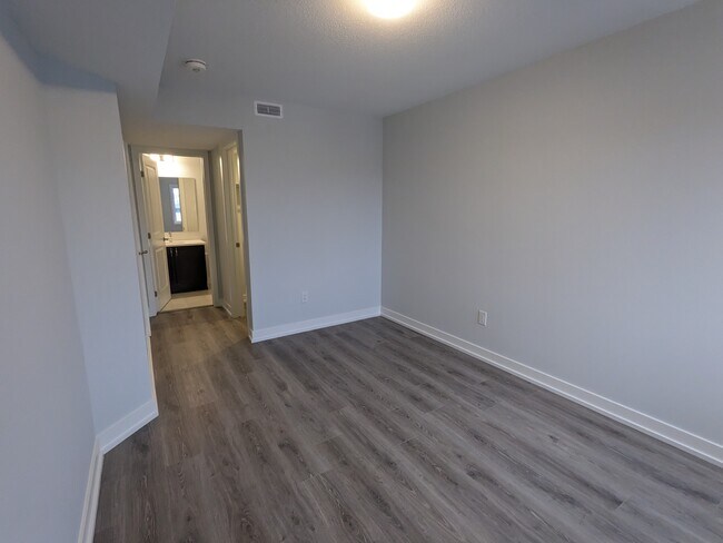 Photo - 270 Anyolite Private Unité 1