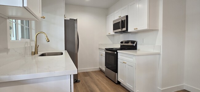 Photo - 10435 Ashton Ave