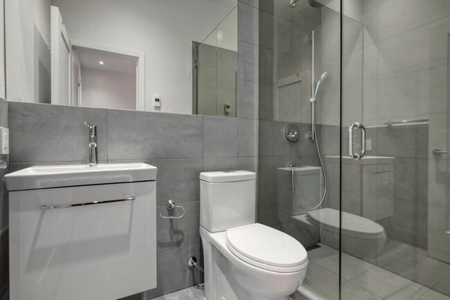 Photo - 3455 Rue Aylmer Unit 102