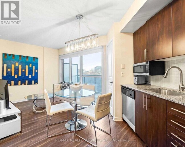 Photo - 352 Front St W Unité 612