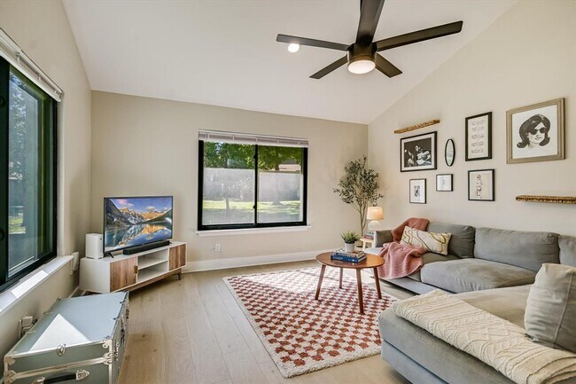 Photo - 5033 Fort Clark Dr