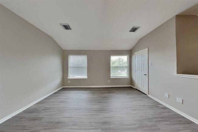 Photo - 3511 Glenhill Dr