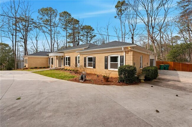 Photo - 125 River Park Dr