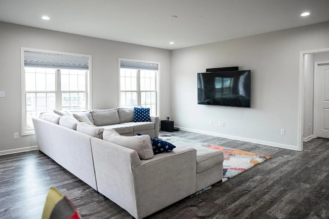 Photo - 110 Belden Trl