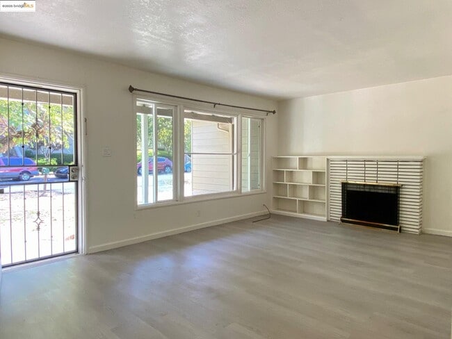 Photo - 230 Cleaveland Rd