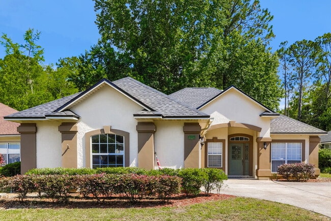 Building Photo - 3004 Santee Pl