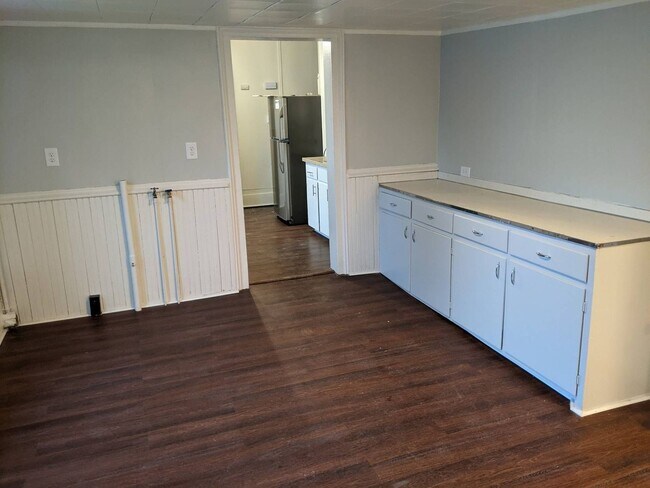 Photo - 711 Adler Rd Unit Lower