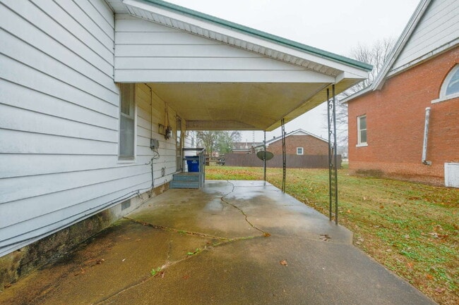 Photo - 112 Moore St