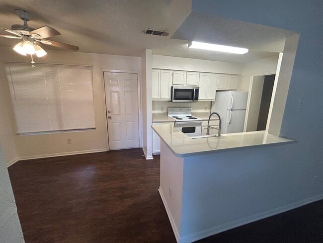 Photo - 8812 Schick Rd