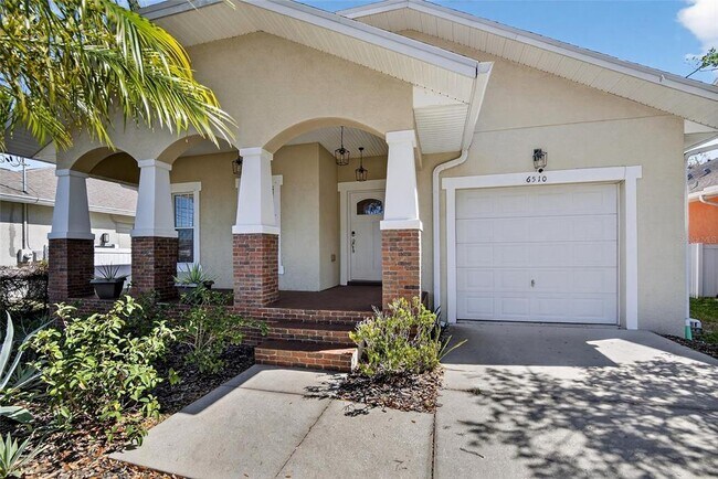 Photo - 6510 S Himes Ave