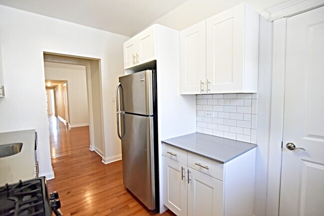 Photo - 710 W Grace St Unit 2