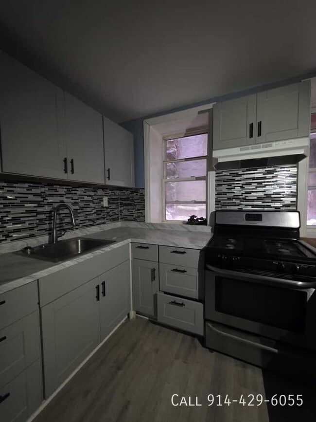 Photo - 215 Edwards Pl Unit 1