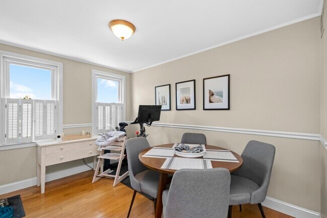 Photo - 452 Main St Unit 2