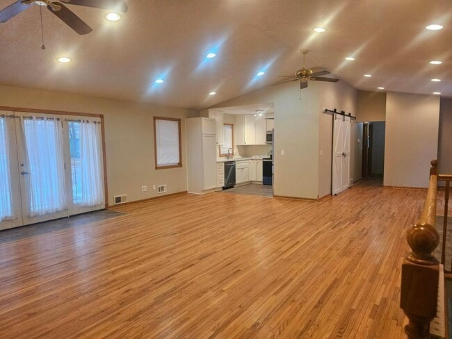 Photo - 1209 Pearson Pkwy