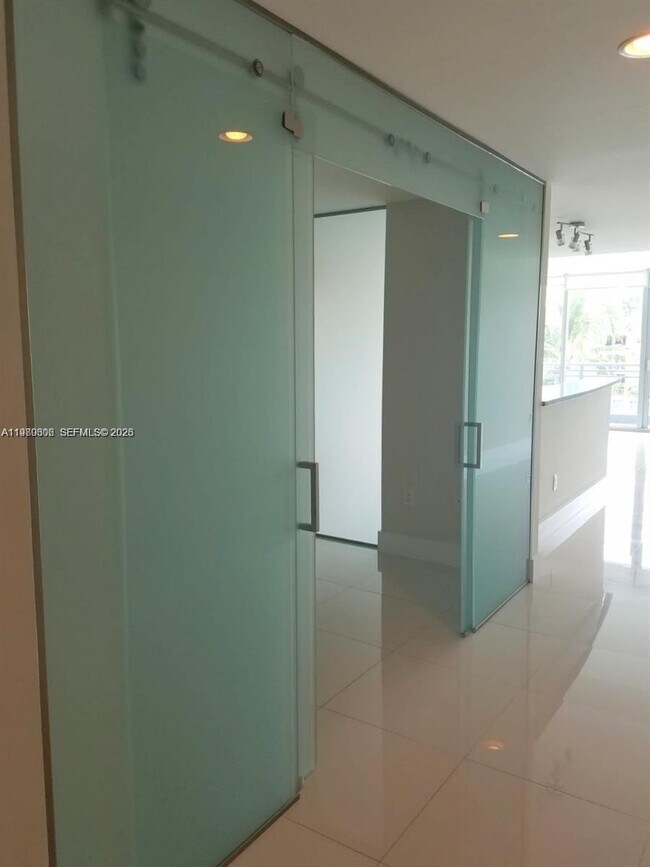 Photo - 2950 NE 188th St Unit 237