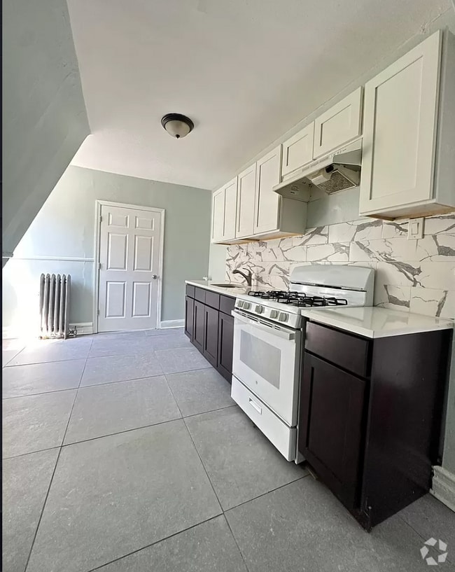 Building Photo - 903 Hunterdon St Unit 1 Rental
