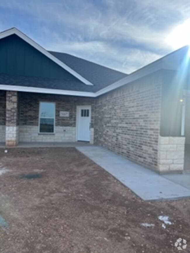 Building Photo - 7119 Tin Cup Rental
