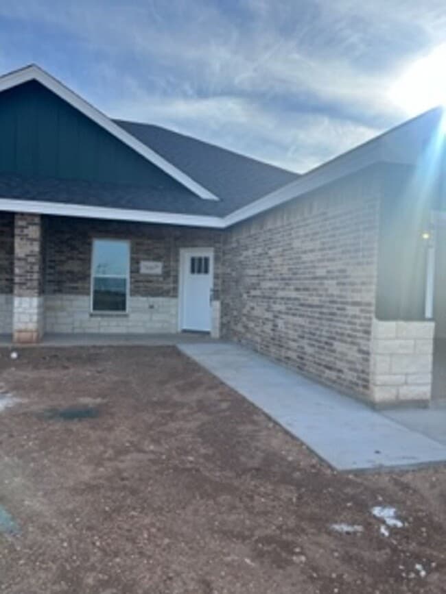 Photo - 7119 Tin Cup House