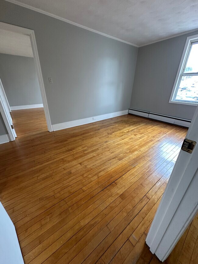 Photo - 156 Main St Unit 3