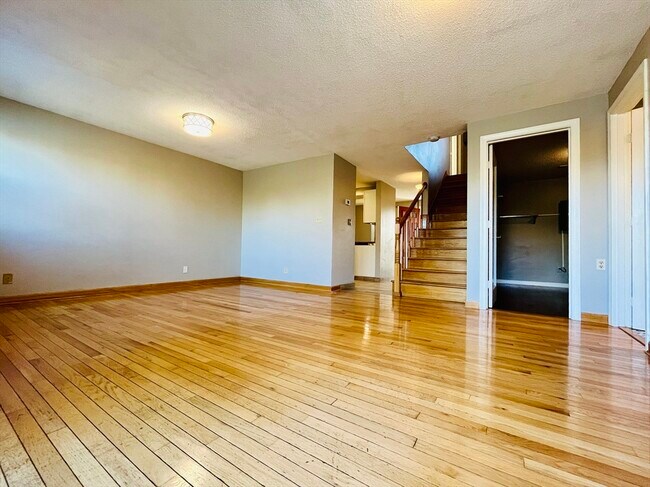 Photo - 30 Margin St