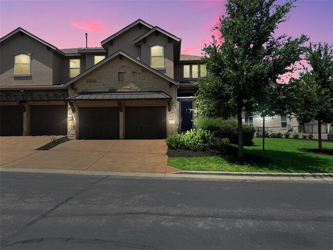 Building Photo - 117 Beneteau Dr Unit 76