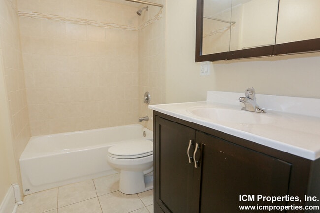 Photo - 861 W Lill Ave Unidad 873-B1