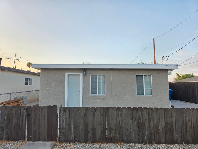 Photo - 1171 Peach St