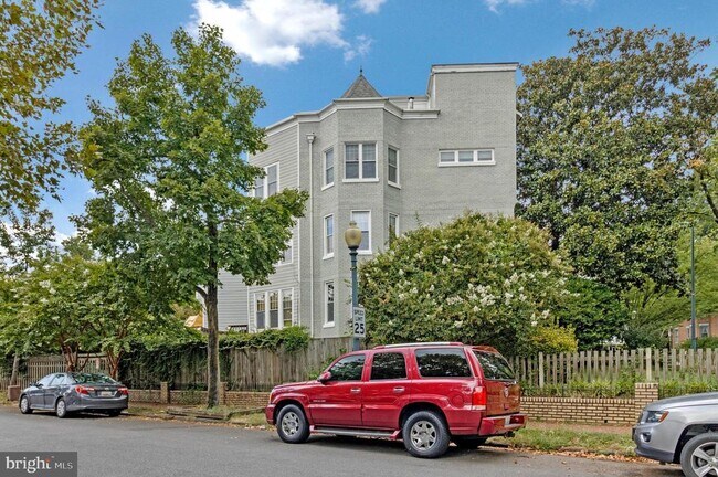 Photo - 265 Kentucky Ave SE Townhome