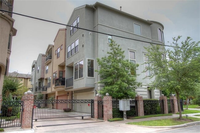 Photo - 622 Bomar St