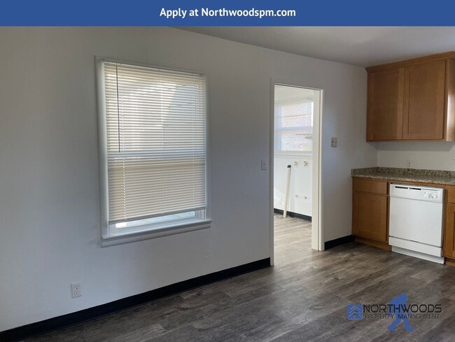 Photo - Nice 2 bedroom, 1 bathroom home close to everything in Central Point!!!