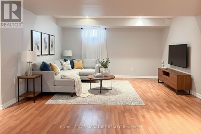 Photo - 53 Guery Crescent