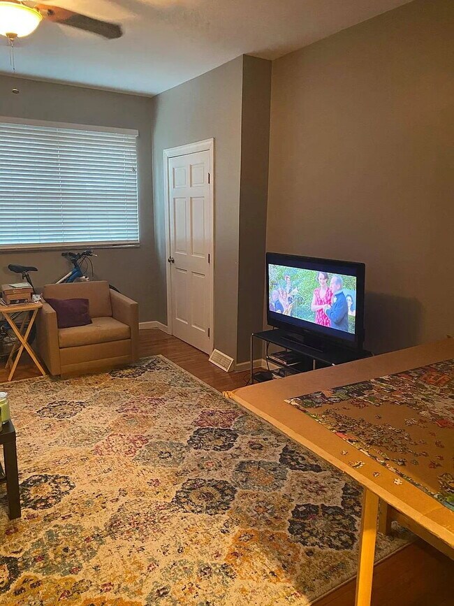 Photo - Charming 2BR South Side Home | Updated Kitchen w/ Dishwasher | Prime Pittsburgh Location