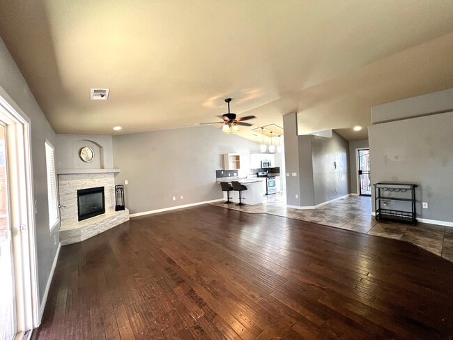 Photo - 427 Woodlands Meadow Ct