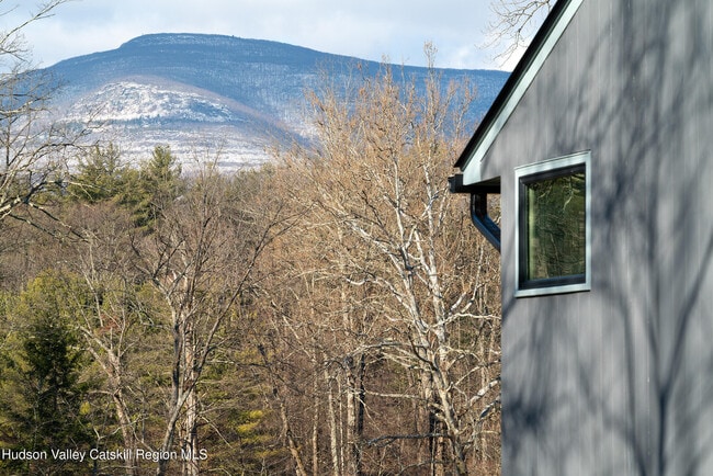 Photo - 324 Fish Creek Rd