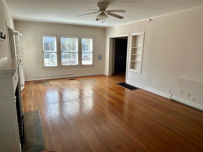 Photo - 2038 Lexington St