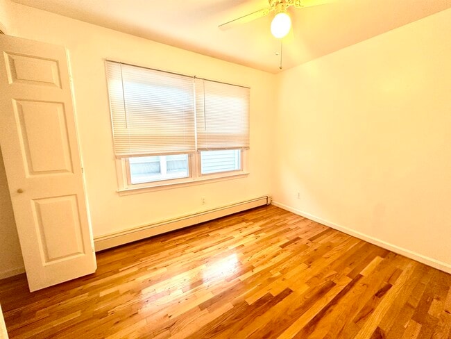 364 Liberty Ave Unidad 2