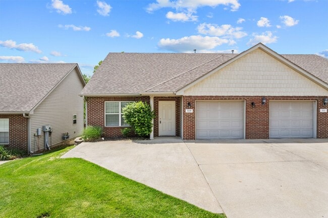 Building Photo - 509-511 Glenstone Dr. Unit 509 Glenstone Dr.