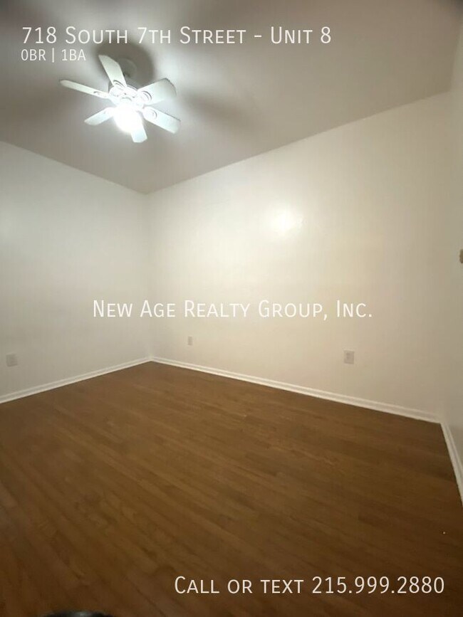 Photo - Studio Apartment one block from South Street! Unidad 8