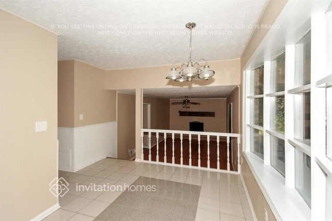 Photo - 1165 Golden Cir SW